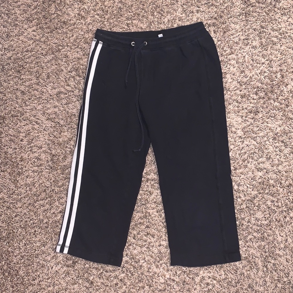 Cropped sweatpants